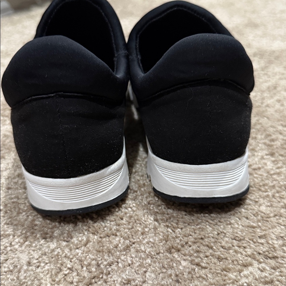 All Black Stylish women’s Black and gold Slip-On Sneakers - Picture 3 of 6